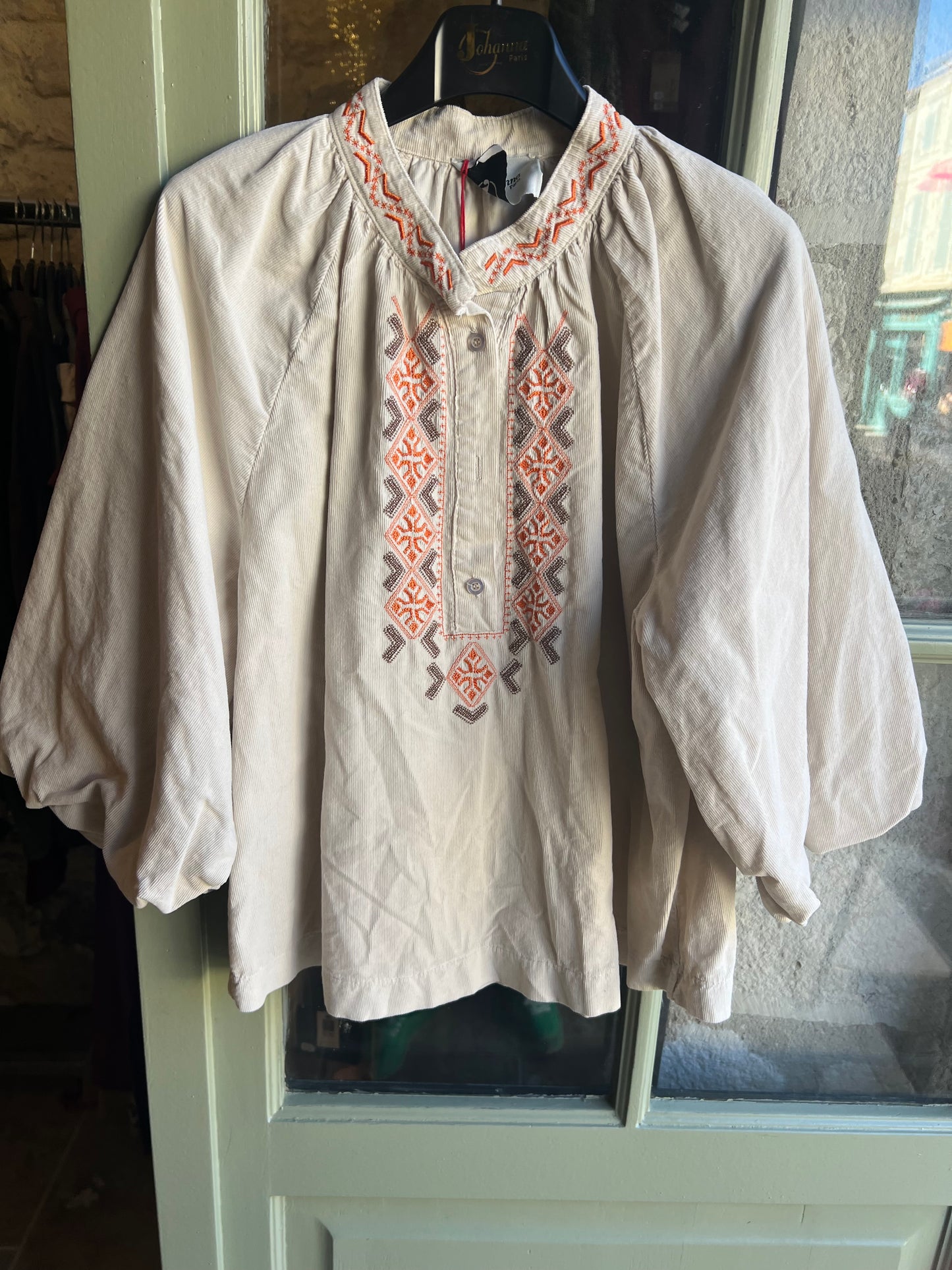 Blouse en velours écru Anna-Johanna Paris