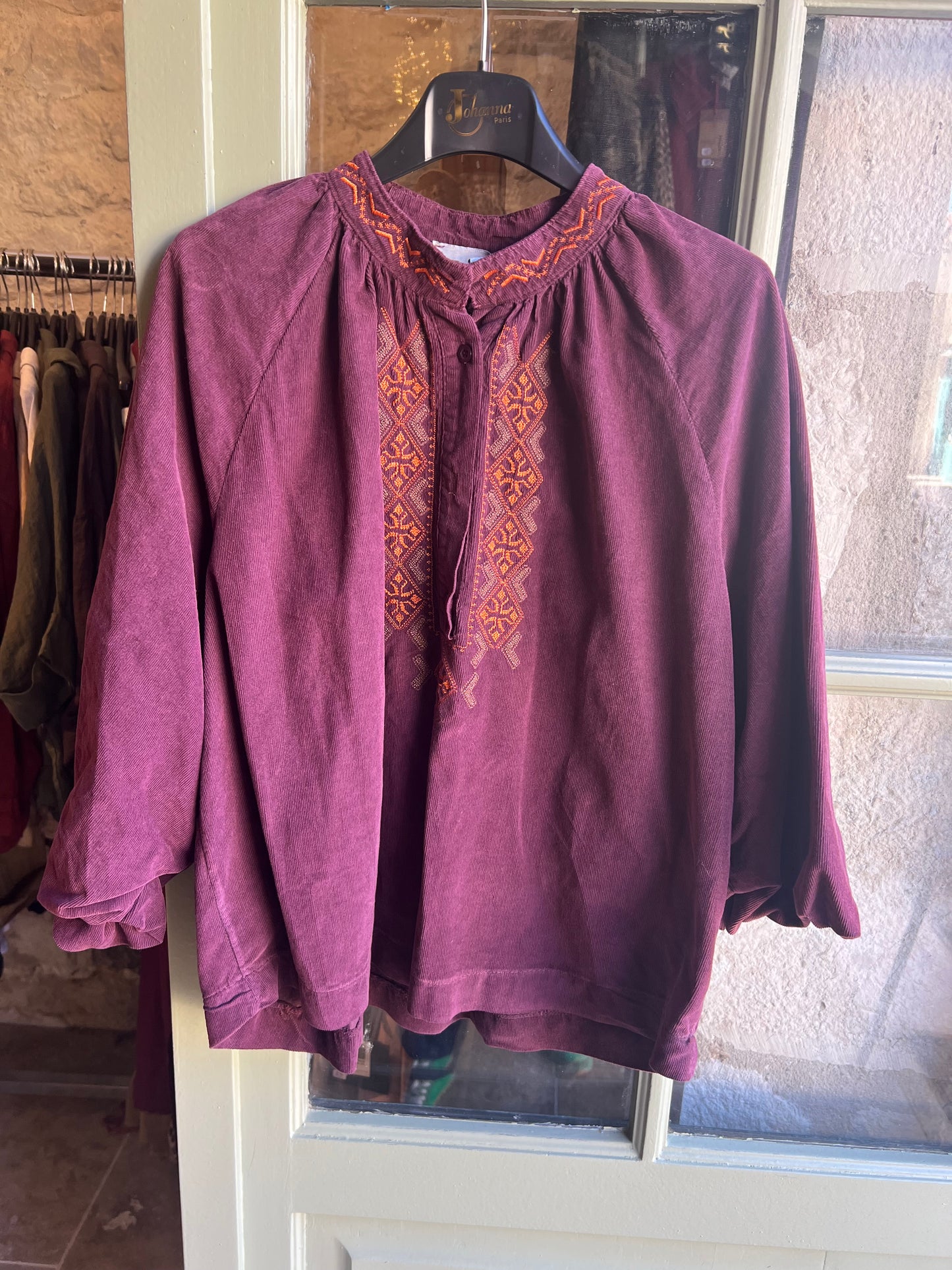 Blouse en velours prune Anna-Johanna Paris