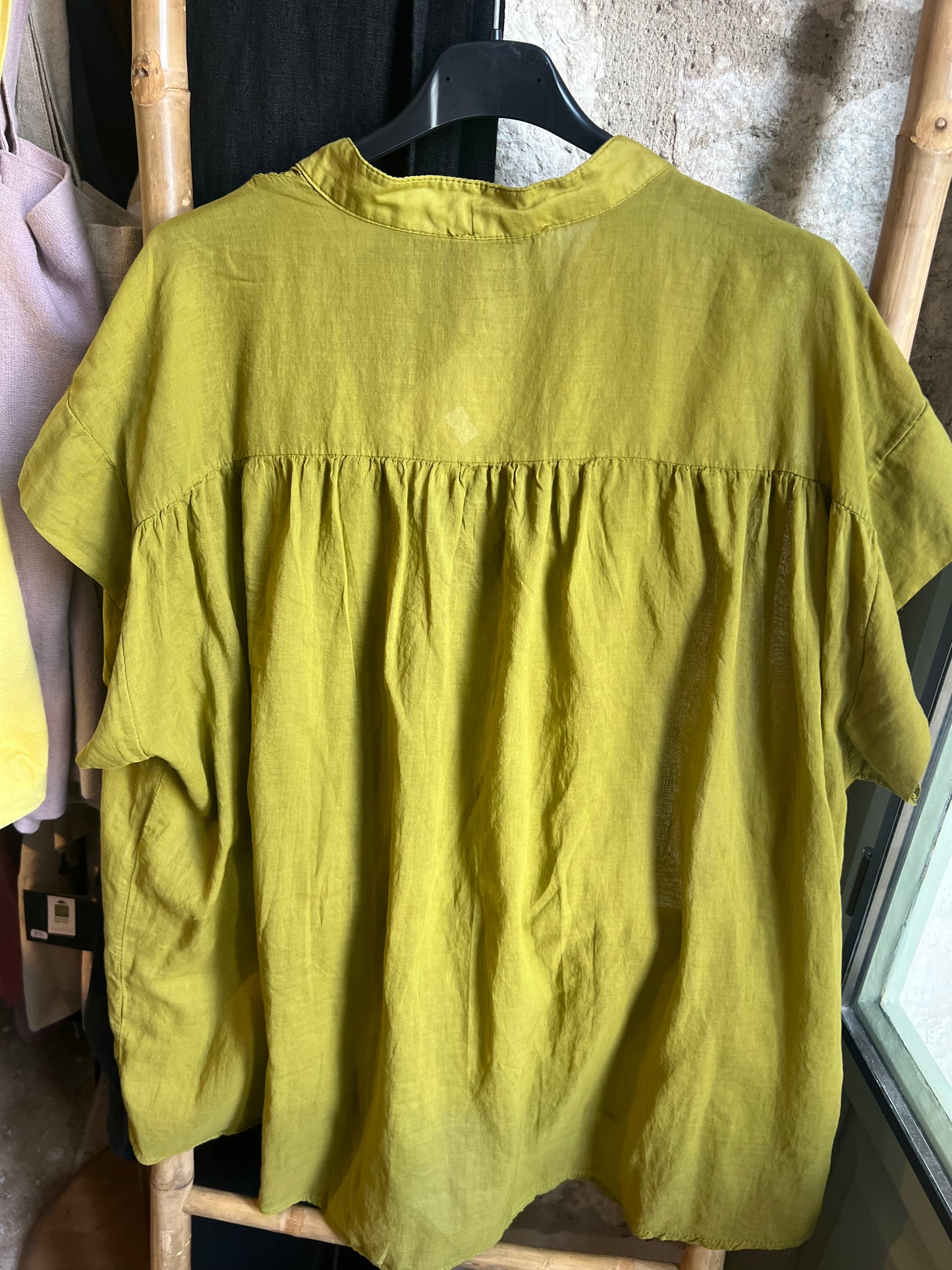 Promo-Blouse sans manche Lena-Johanna Paris-vert olive
