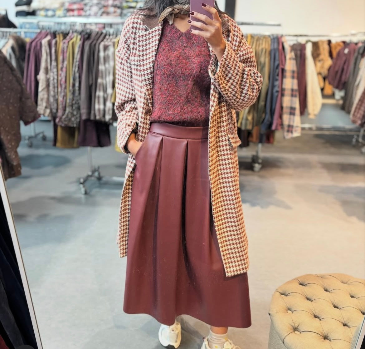 Jupe longue Mia en simili cuir bordeaux-Johanna Paris