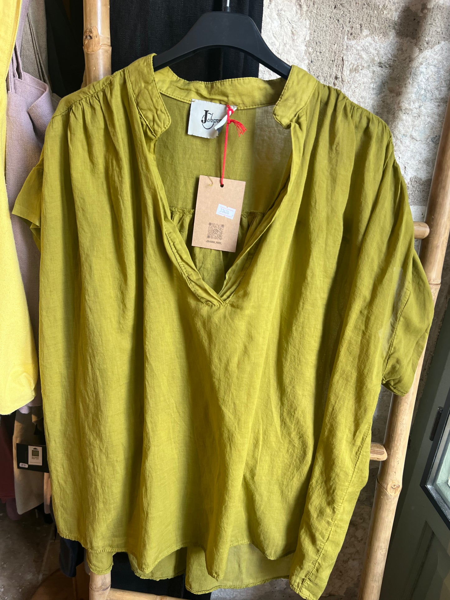 Promo-Blouse sans manche Lena-Johanna Paris-vert olive