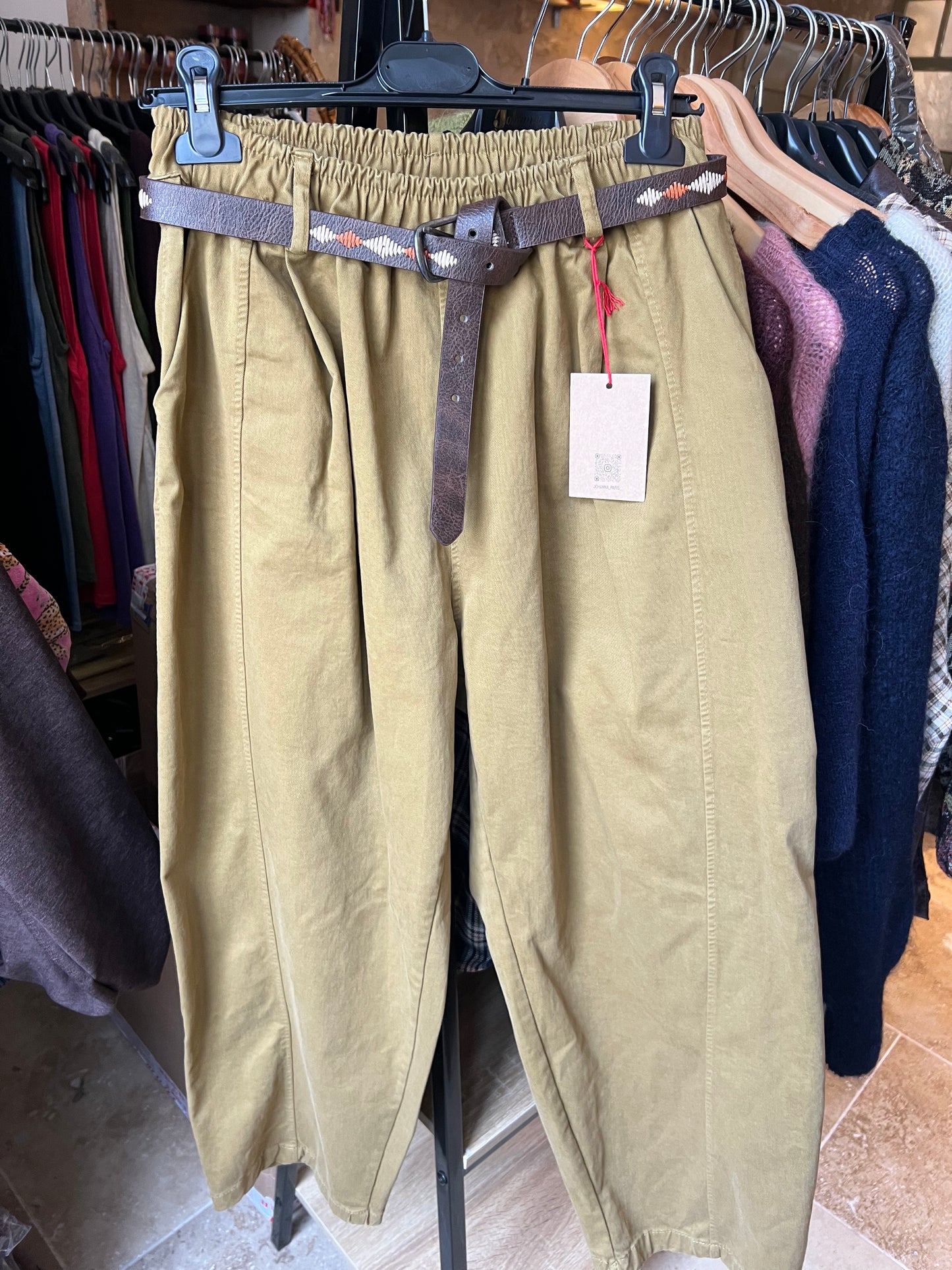 Nouveau pantalon Magique-Johanna paris