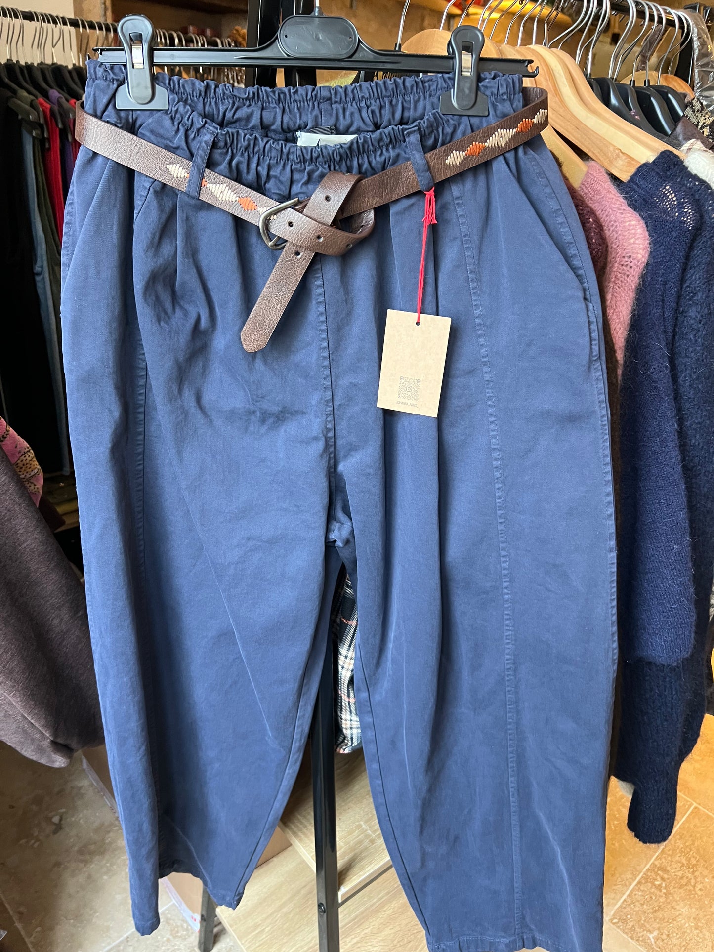 Nouveau pantalon Magique-Johanna paris