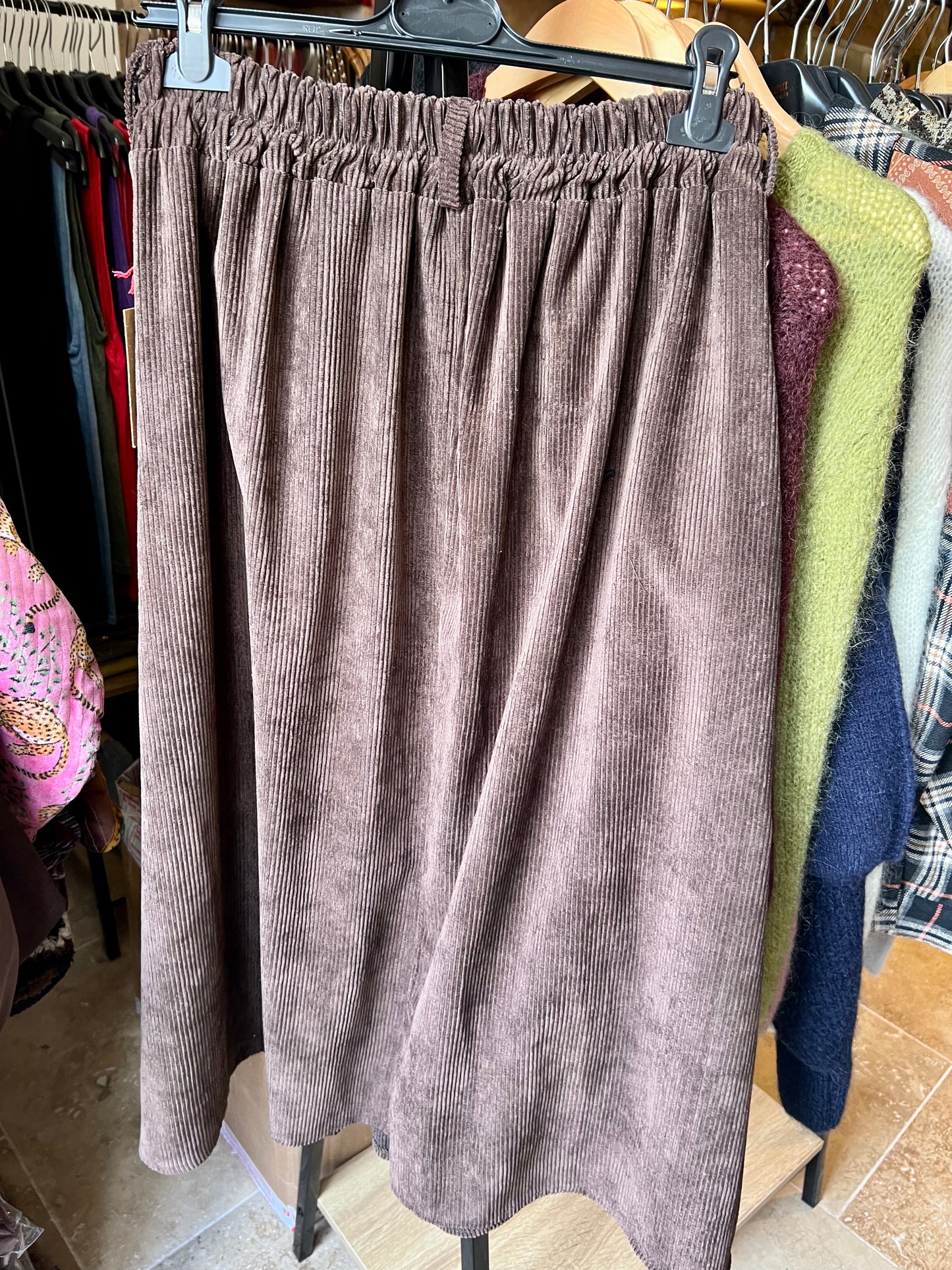 Jupe longue Lila en velours côtelé-Johanna Paris