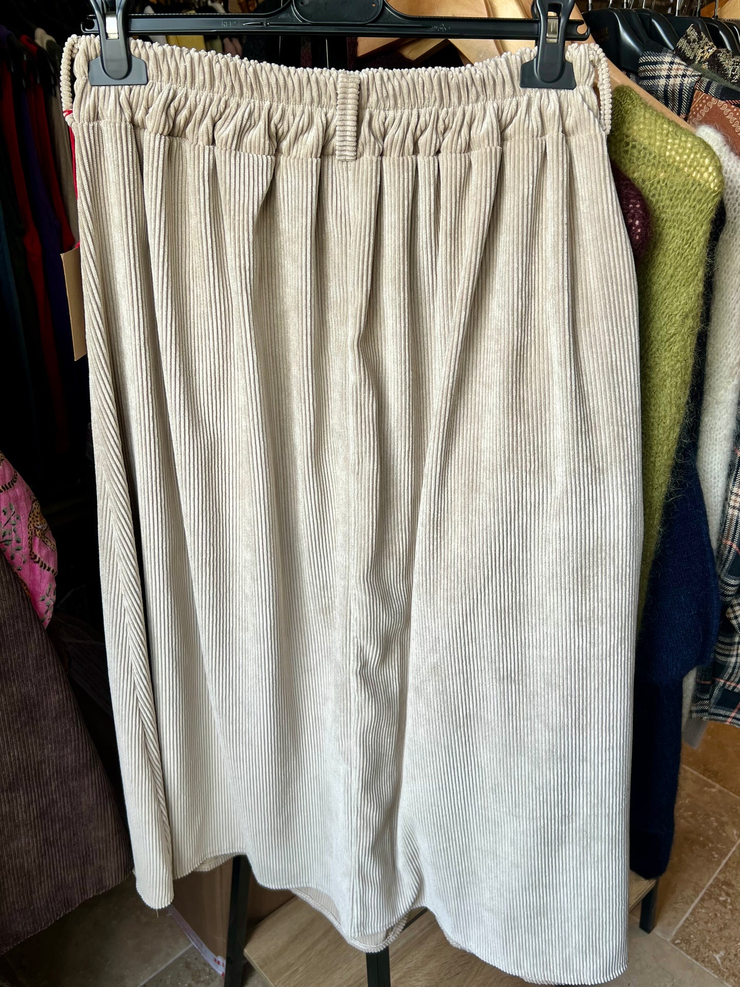 Jupe longue Lila en velours côtelé-Johanna Paris